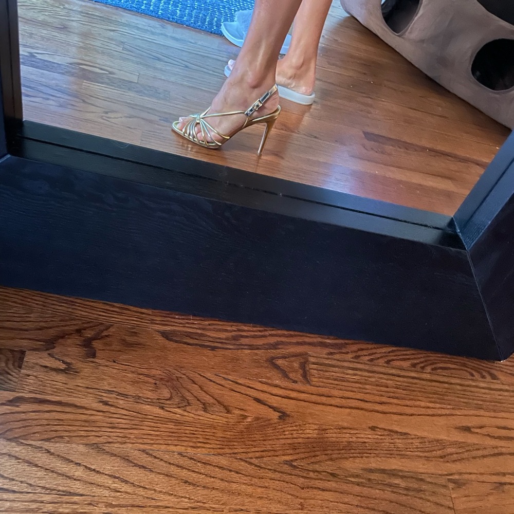 Never worn. Diane Von Furstenberg Milena leather Heels. Silver/Gold. Size 6.5
